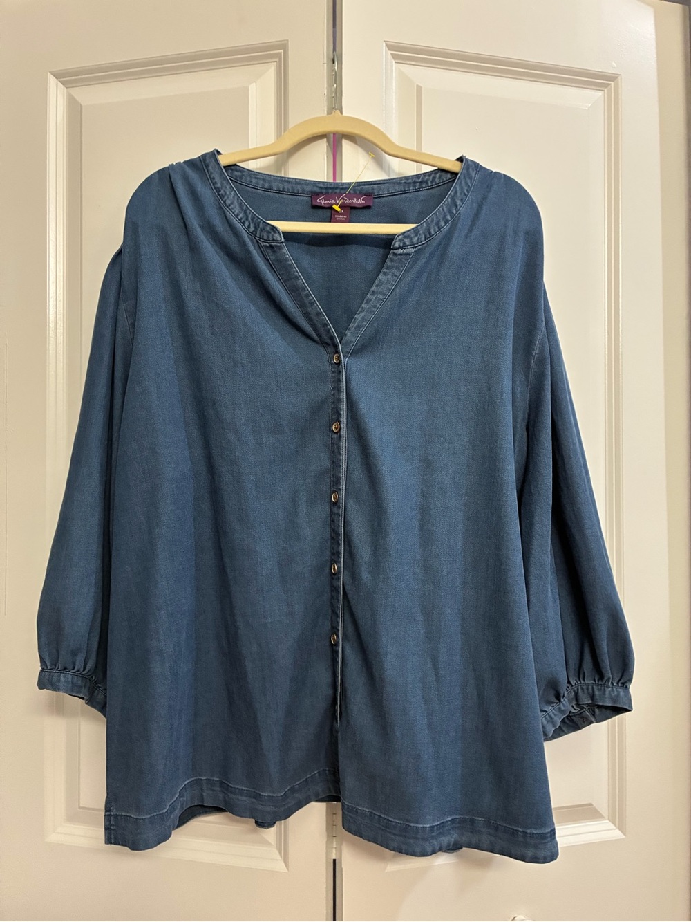 Gloria Vanderbilt Blue Button-Front Denim-Look Blouse
